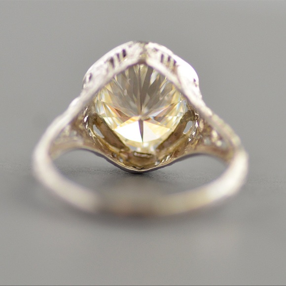 Antique 1920’s Moissanite engagement ring (Incredible). - Picture 4 of 14